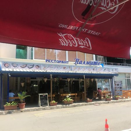 Familienapartment Am Strand In Primorsko Exterior photo