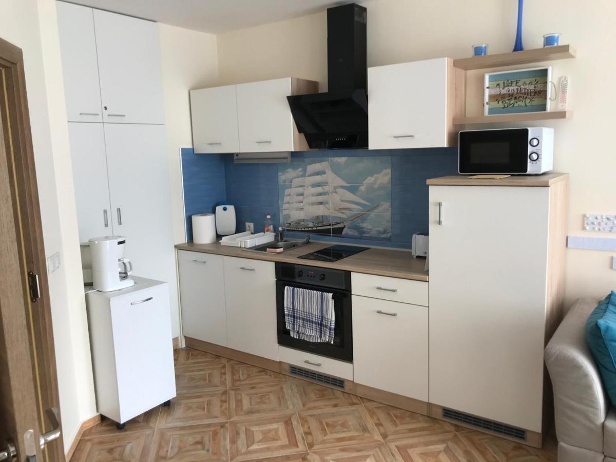 Familienapartment Am Strand In Primorsko Exterior photo