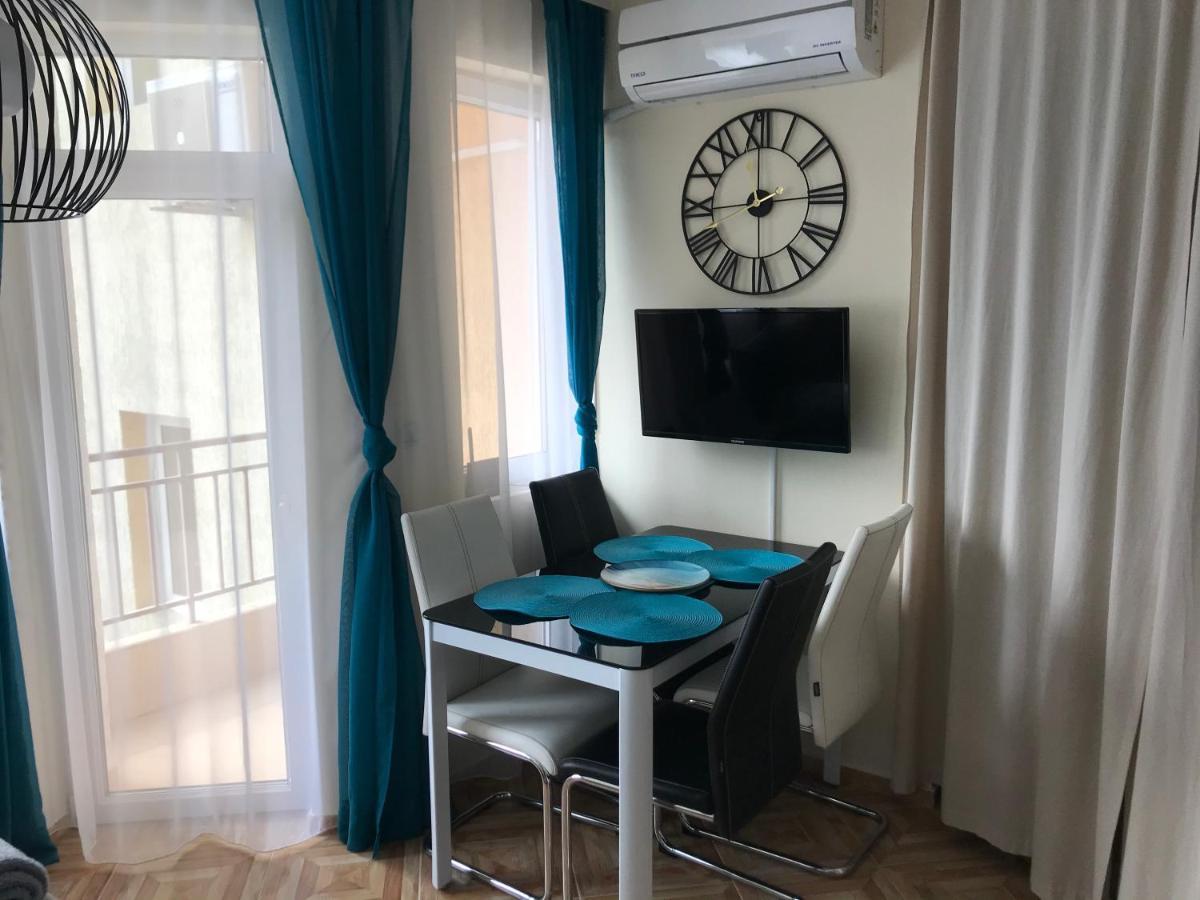Familienapartment Am Strand In Primorsko Exterior photo