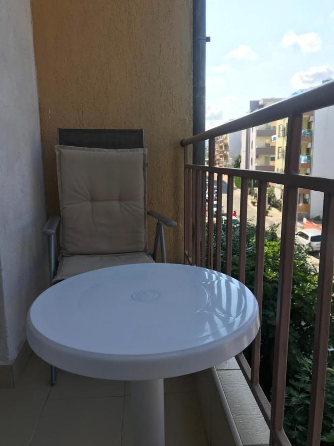 Familienapartment Am Strand In Primorsko Exterior photo